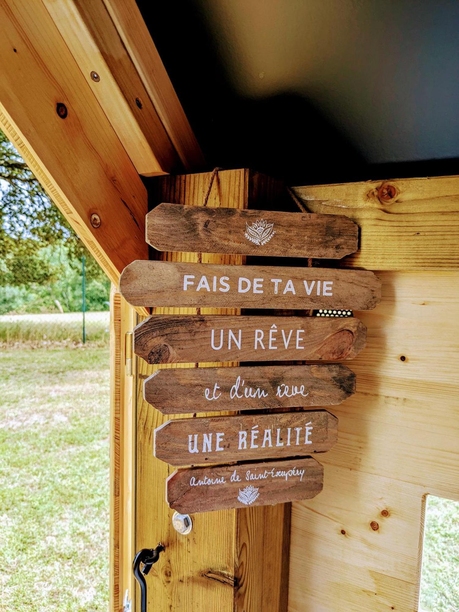מלון Sainte-Croix-de-Beaumont La Borie Du Chevrier מראה חיצוני תמונה