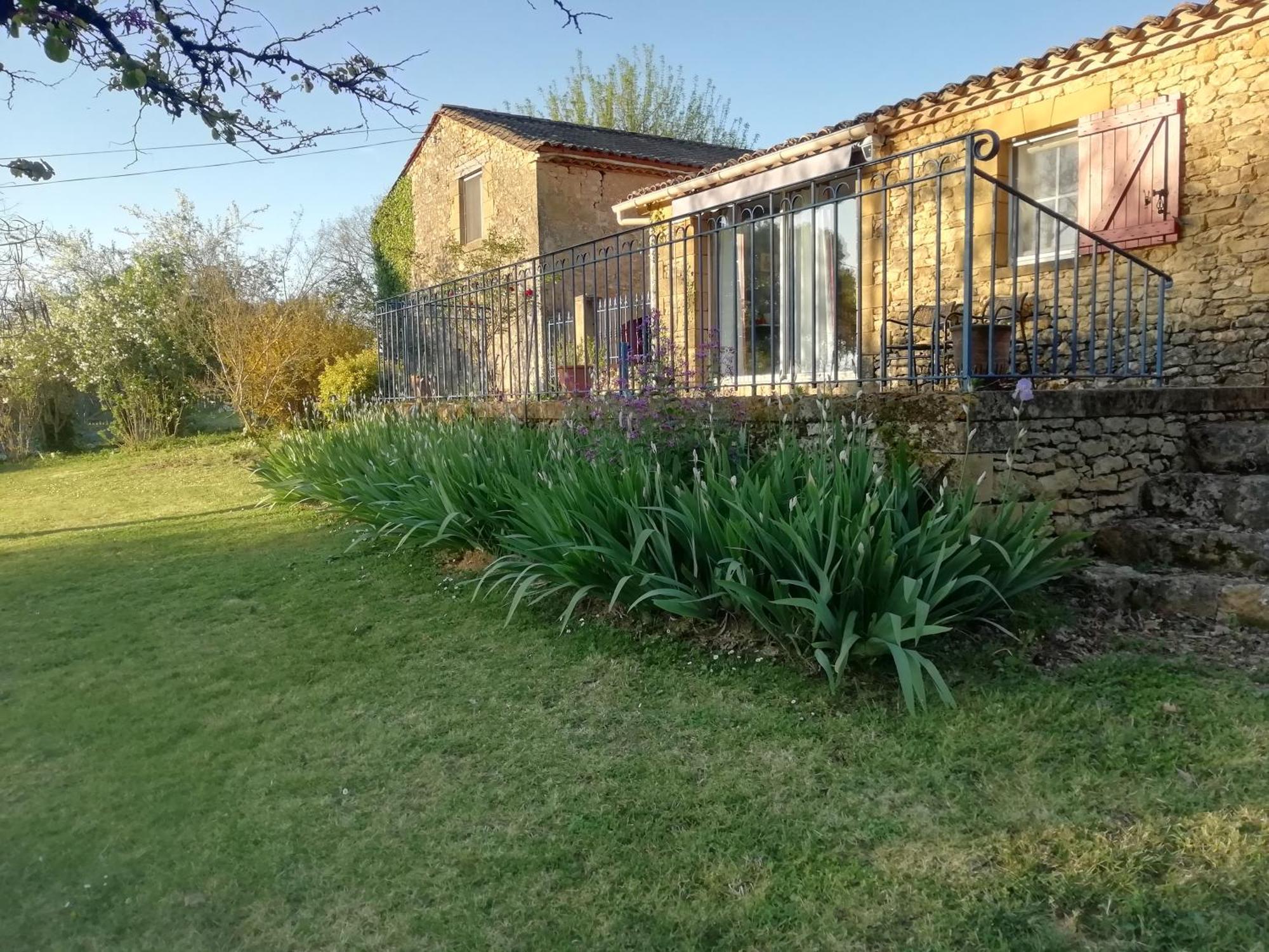 מלון Sainte-Croix-de-Beaumont La Borie Du Chevrier מראה חיצוני תמונה
